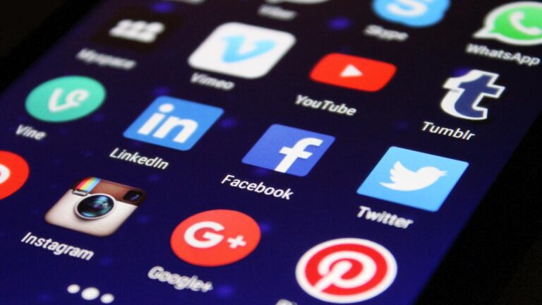 Step-By-Step Instructions To Use Social Media For Good: 7 Tips To Use Social Media Wisely